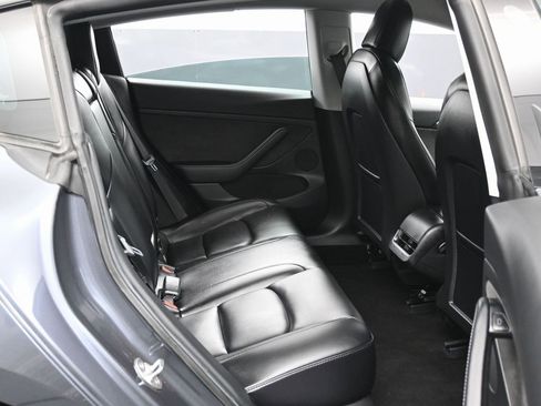 Used 2021 Tesla Model 3 Long Range image 36