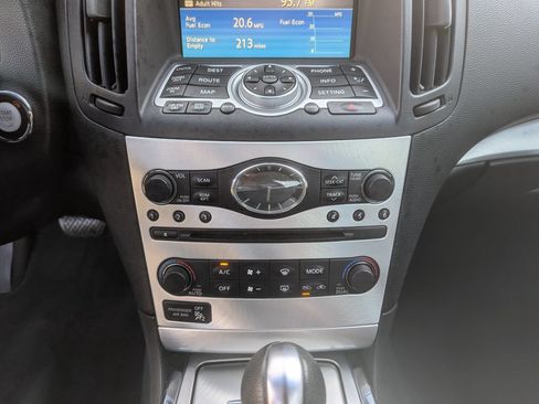 Used 2013 INFINITI G37 Convertible w/ Premium Pkg RWD image 23