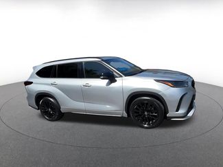 Used 2025 Toyota Highlander XSE AWD/4WD video 2