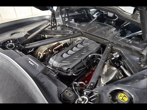 Used 2023 Chevrolet Corvette Stingray Preferred Cpe w/ Z51 Performance Package RWD image 18