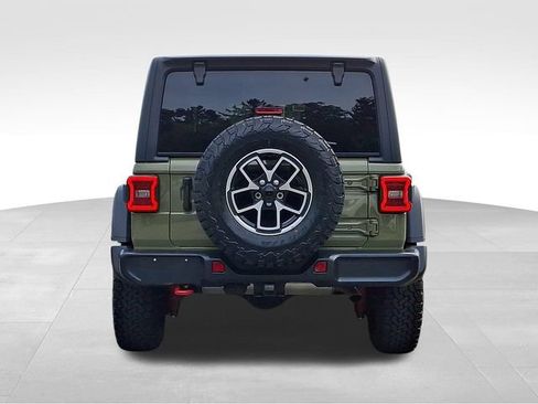 Used 2026 Jeep Wrangler Unlimited Rubicon AWD/4WD image 5