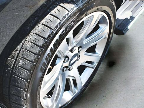 Used 2015 Cadillac Escalade ESV Premium image 30