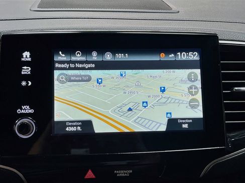 Used 2025 Honda Passport Black Edition image 13