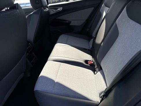 New 2026 Volkswagen ID.4 Pro image 11