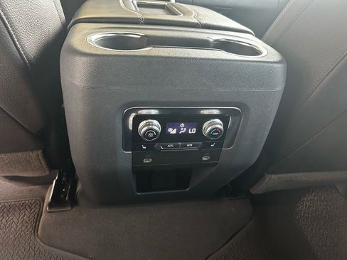 Used 2021 GMC Yukon XL Denali image 18