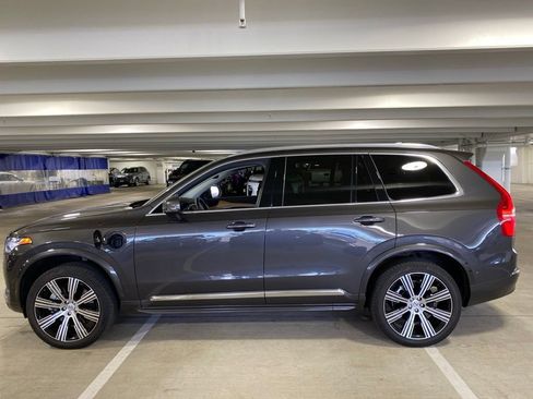 Used 2024 Volvo XC90 T8 Plus AWD/4WD image 2