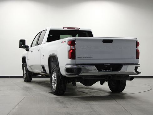 Used 2025 Chevrolet Silverado 2500 LT w/ Convenience Package image 6