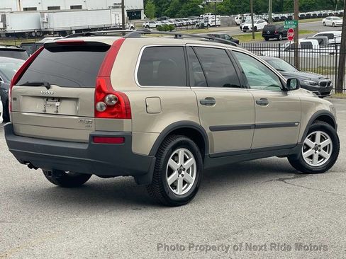 Used 2004 Volvo XC90 2.5T AWD/4WD image 30