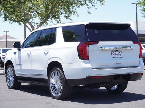 Used 2023 GMC Yukon SLT RWD image 3