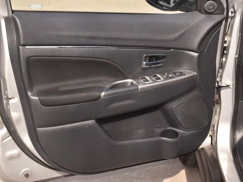 Used 2020 Mitsubishi Outlander Sport SE image 32