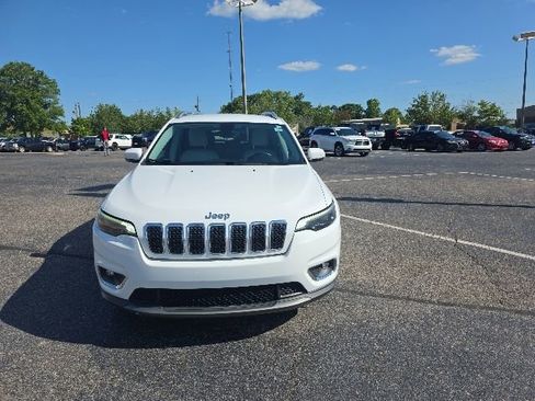 Used 2019 Jeep Cherokee Limited FWD image 8