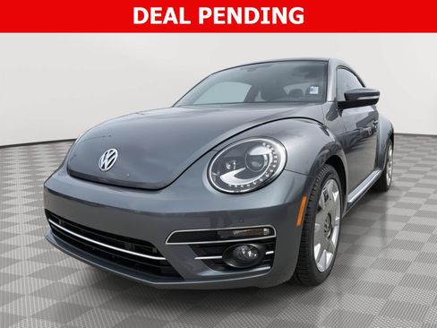 Used 2019 Volkswagen Beetle 2.0T SE w/ SE Premium Package FWD image 1