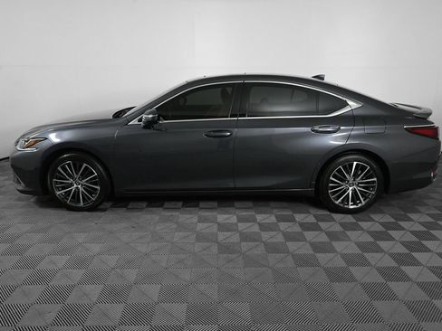 Used 2025 Lexus ES 300h w/ Premium Package FWD image 3