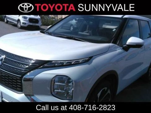 Used 2024 Mitsubishi Outlander SE FWD image 1