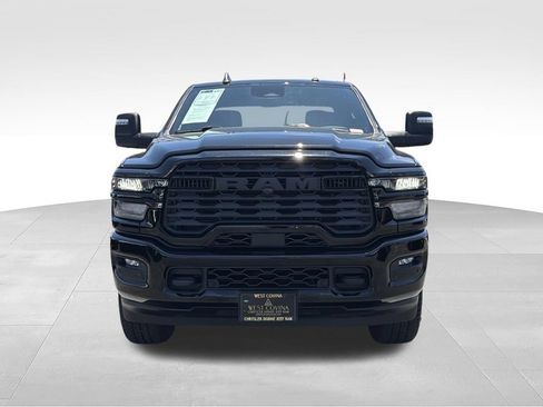 Used 2025 RAM 2500 Big Horn AWD/4WD image 3