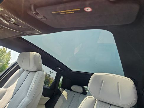 New 2026 Cadillac Lyriq Sport AWD/4WD image 21