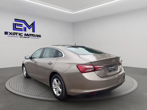 Used 2022 Chevrolet Malibu LT FWD image 3
