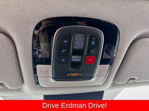 Used 2024 Hyundai Palisade Limited AWD/4WD image 18