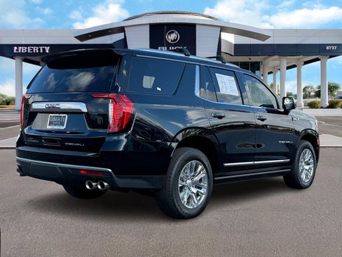 Used 2023 GMC Yukon Denali image 3