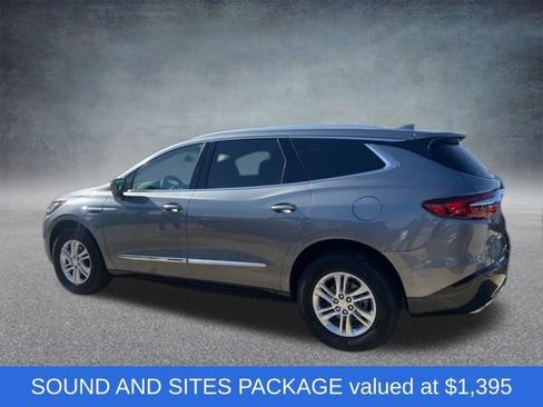 Used 2020 Buick Enclave Essence w/ Sound and Sites Package image 2