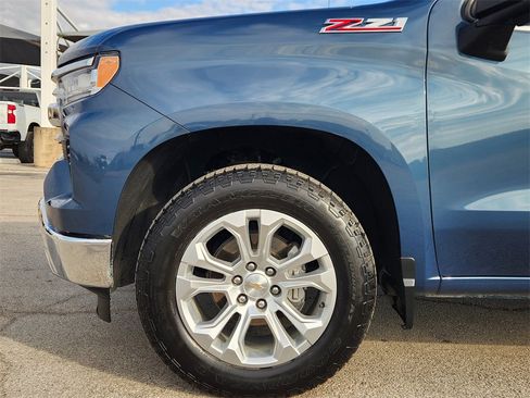 Certified 2024 Chevrolet Silverado 1500 LTZ w/ LTZ Convenience Package II image 10