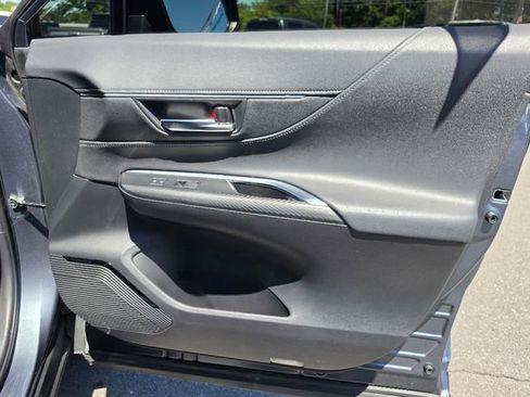 Used 2021 Toyota Venza XLE w/ Softex Package AWD/4WD image 10