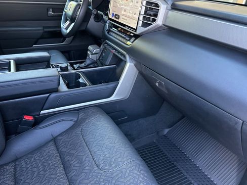 Used 2024 Toyota Tundra Limited image 15