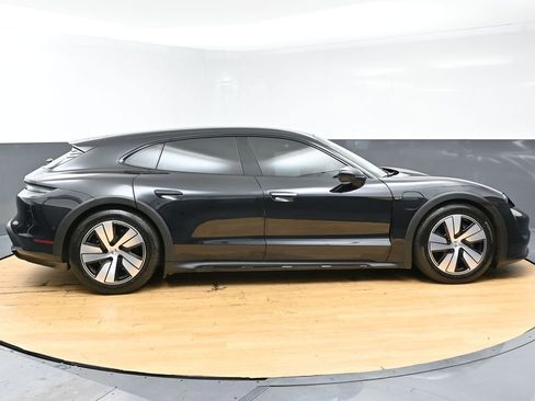 Used 2023 Porsche Taycan 4 Cross Turismo w/ Premium Package AWD/4WD image 8