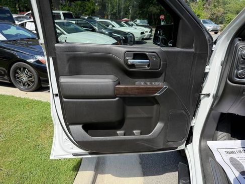 Used 2021 GMC Sierra 1500 SLE AWD/4WD image 17