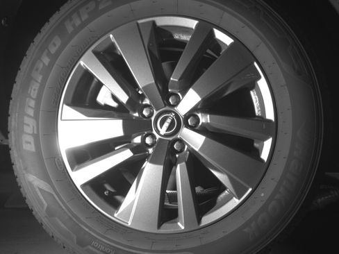 Used 2025 Nissan Pathfinder SV image 15