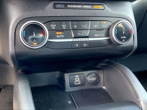 Used 2024 Ford Escape ST-Line FWD image 32