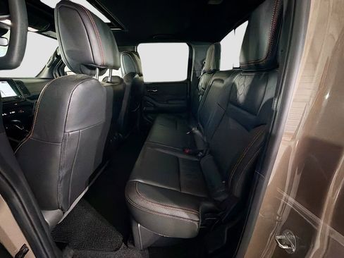 Used 2023 Nissan Frontier PRO-4X w/ Pro-4X Premium Package AWD/4WD image 29