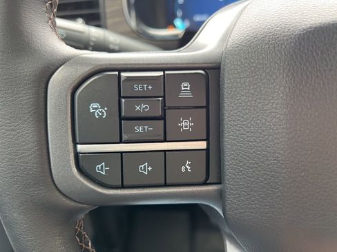 Used 2025 Ford F150 Lariat w/ Equipment Group 501A Mid image 26