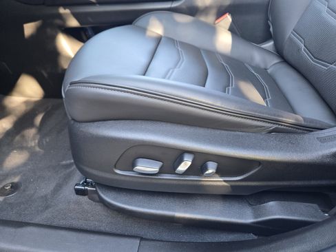 Used 2024 Cadillac XT6 Sport w/ Platinum Package image 34