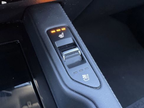 Used 2020 Kia Telluride EX w/ EX Premium Package image 27