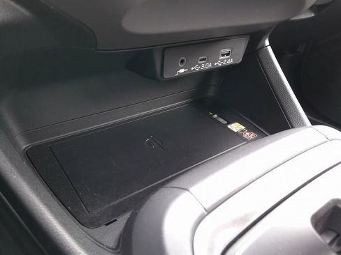 Certified 2025 Subaru Crosstrek 2.0i Premium AWD/4WD image 25