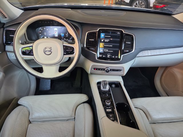 Used 2021 Volvo XC90 T8 Inscription w/ Advanced Package AWD/4WD image 11