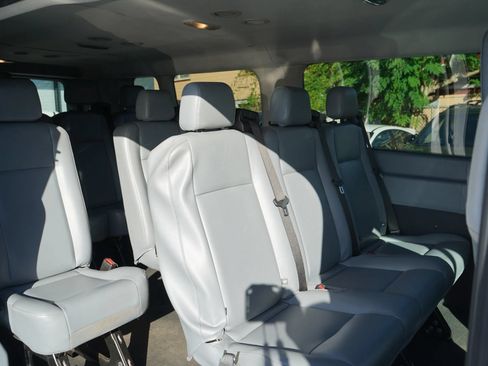 Used 2017 Ford Transit 350 XL RWD image 18