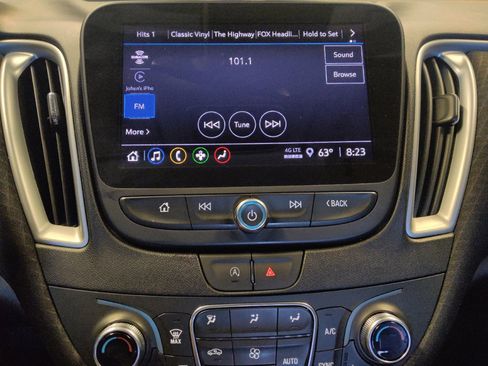 Used 2023 Chevrolet Malibu LT FWD image 25