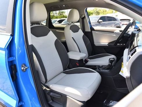 New 2026 Volkswagen Taos SE AWD/4WD image 21