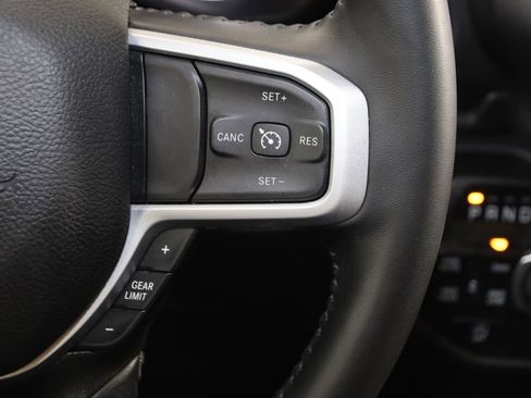 Used 2024 RAM 1500 Big Horn AWD/4WD image 32