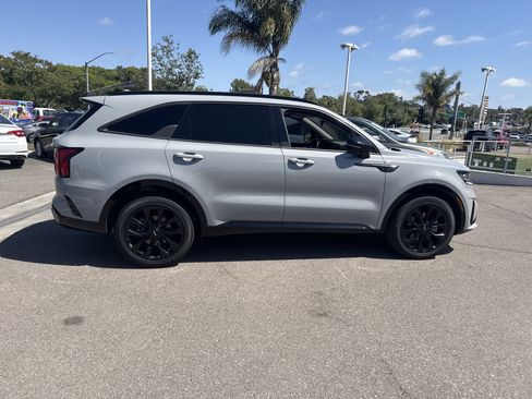 Used 2022 Kia Sorento SX FWD image 6