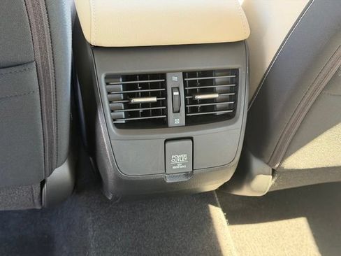 Used 2018 Honda Clarity Plug-In Hybrid image 16