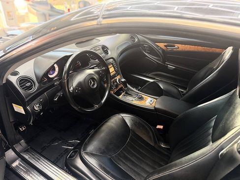 Used 2011 Mercedes-Benz SL 550 image 8