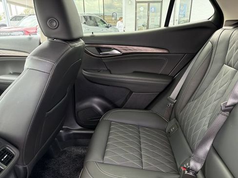 Used 2023 Buick Envision Avenir AWD/4WD image 12