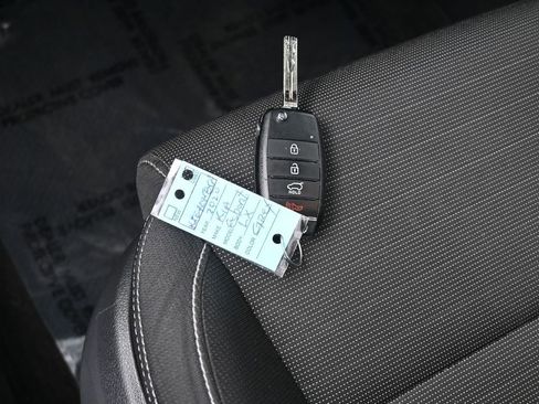 Used 2020 Kia Sportage LX w/ LX Popular Package image 18