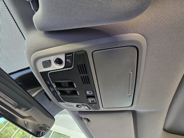 Used 2019 Honda Pilot Elite image 32