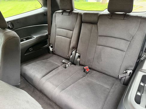 Used 2022 Honda Pilot Sport image 27
