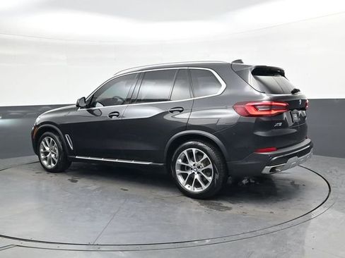 Used 2023 BMW X5 xDrive40i w/ Premium Package image 7