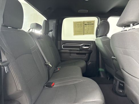 Used 2024 RAM 2500 Big Horn w/ Sport Appearance Package image 24